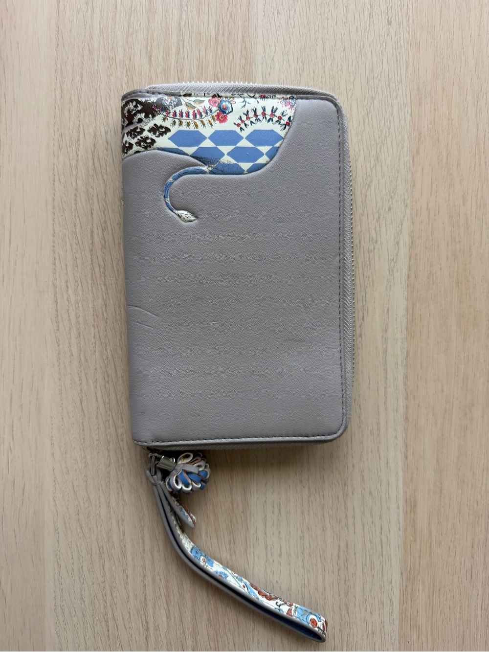Tory Burch Limited Edition Elephant Zip Wallet Wristlet Leather French Gray 2017 - Picture 7 of 16